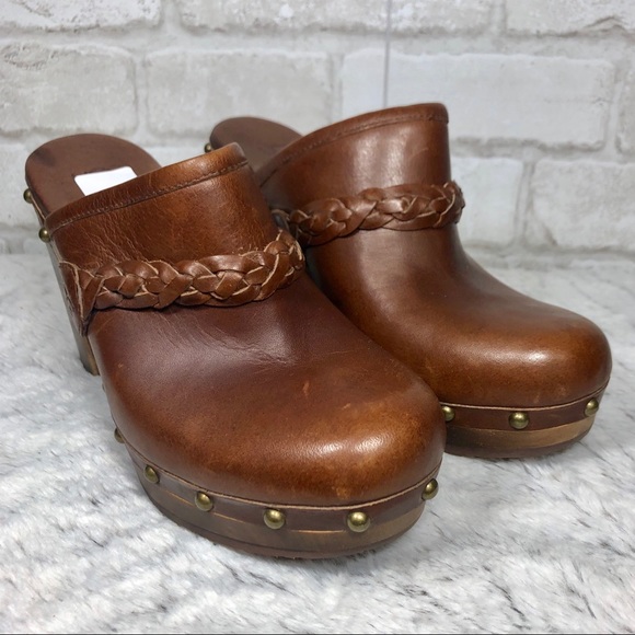 UGG Shoes - 3206 Kaylee Brown Leather Studded Platform Clogs